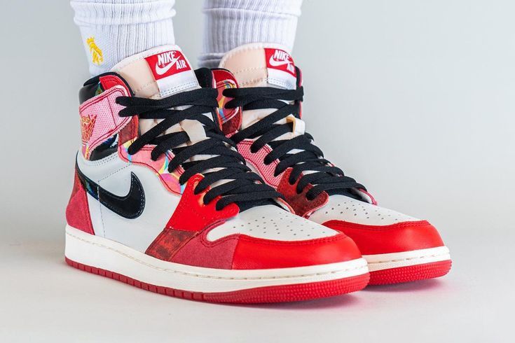 AIR JORDFANS RETRO 1 MID SPIDERMAN