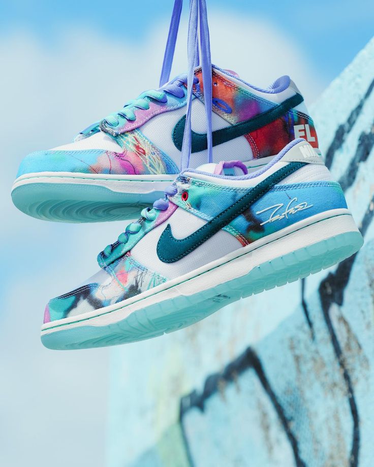 NIKE SB DUNK FUTURA LABORATORIES