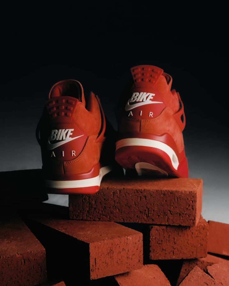 AIR JORDANS RETRO 4 NIGEL SYLVESTER