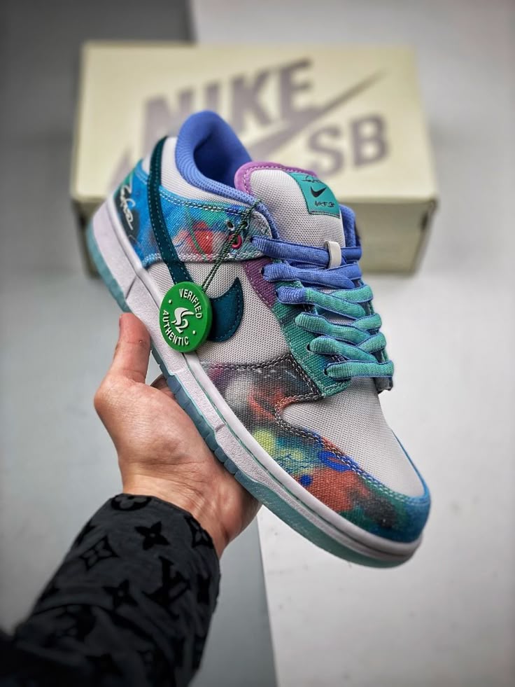 NIKE SB DUNK FUTURA LABORATORIES