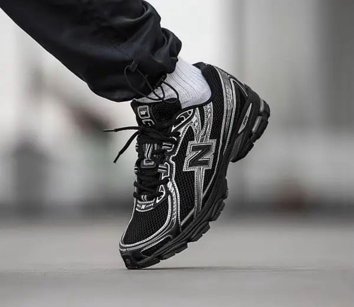 NEW BALANCE 740 BLACK SILVER