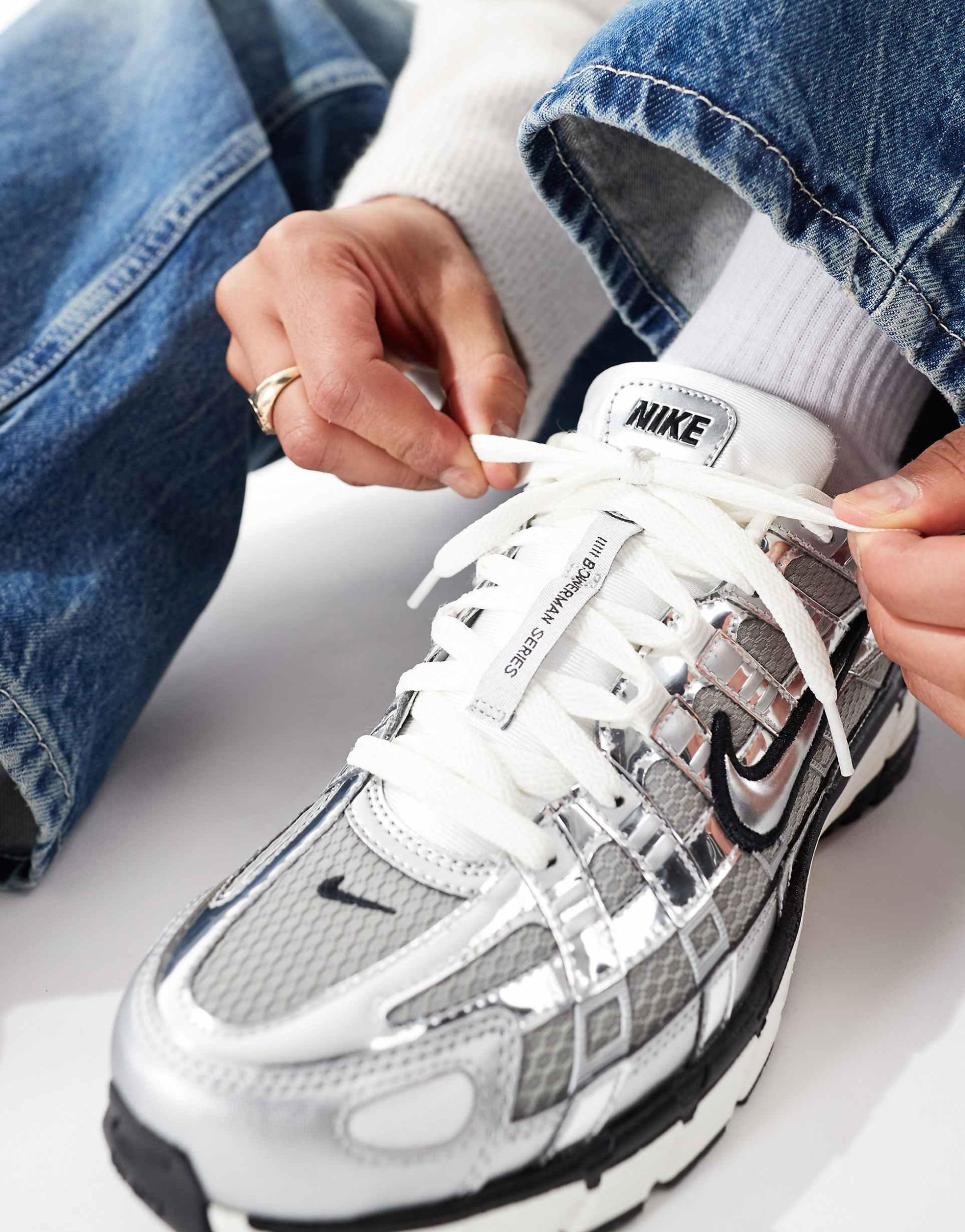 NIKE P-6000 TRAINER METALLIC