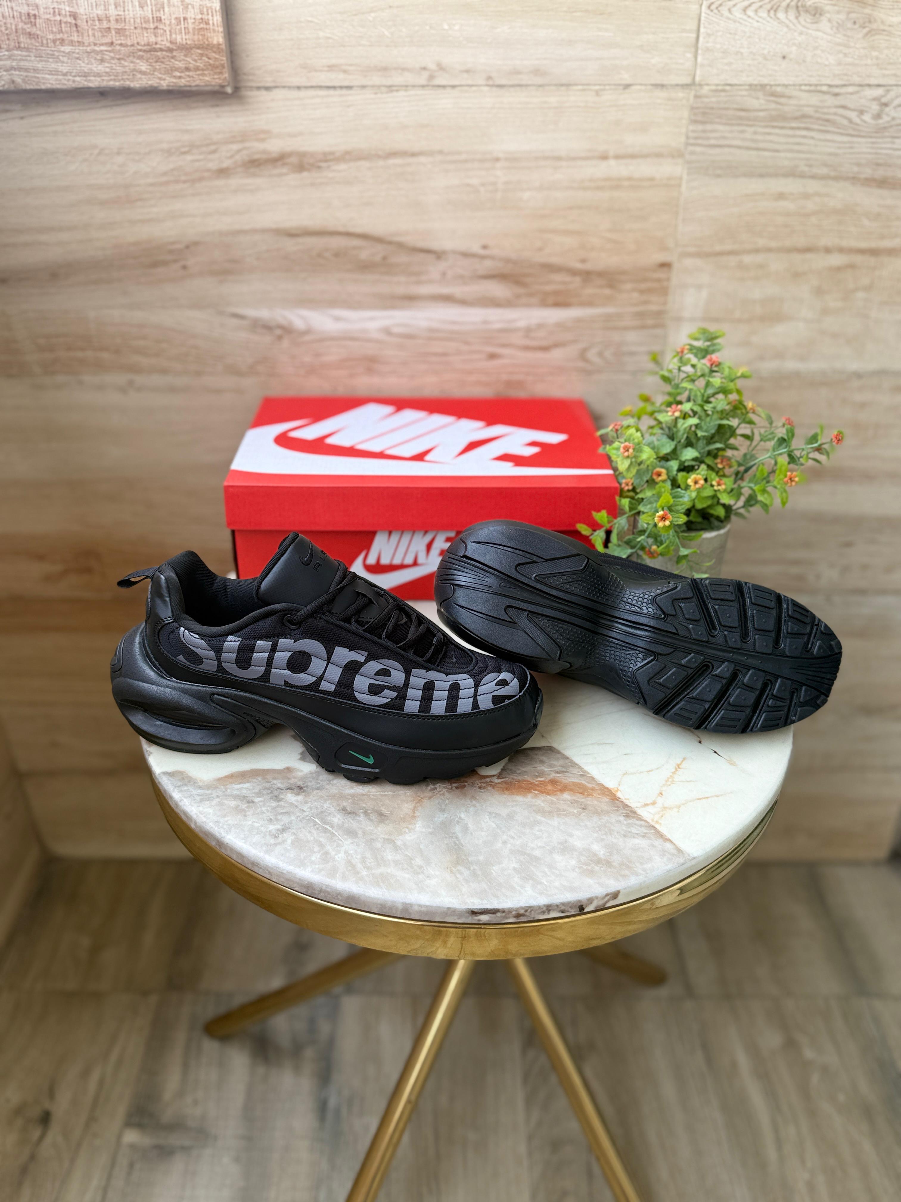 NIKE AIRMAX PORTAL SUPREME BLACK TRAINERS
