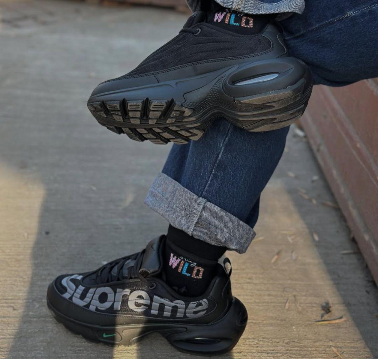 NIKE AIRMAX PORTAL SUPREME BLACK TRAINERS