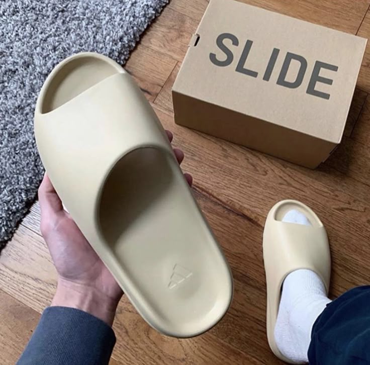 ADIDAS 2024 YZY SLIDES