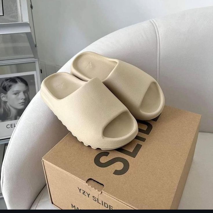 ADIDAS 2024 YZY SLIDES