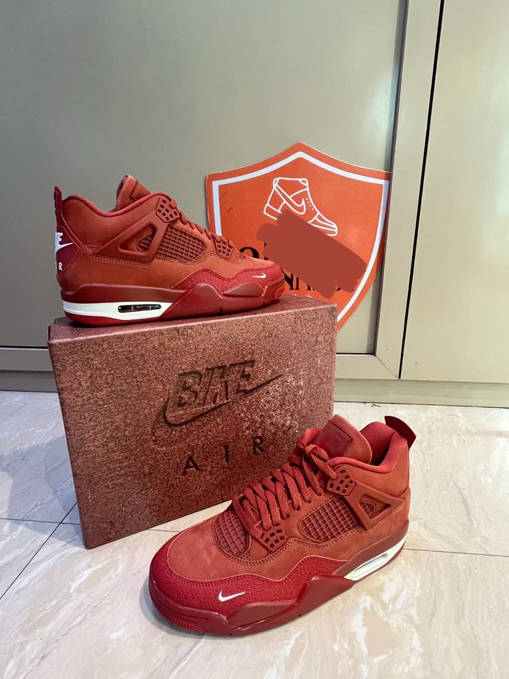 AIR JORDANS RETRO 4 NIGEL SYLVESTER